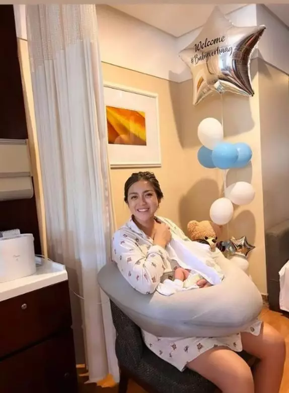 <img style= <img style=