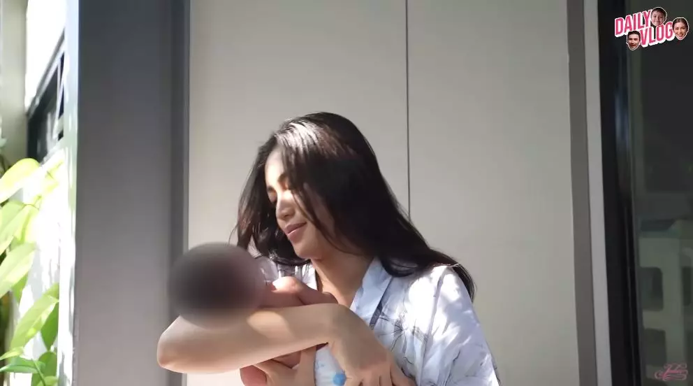 <img style= <img style=