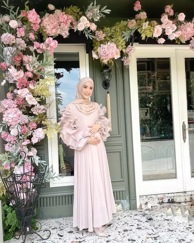 Perawatan kecantikan ibu hamil ala Fanny Fabriana Instagram Perawatan kecantikan ibu hamil ala Fanny Fabriana Instagram