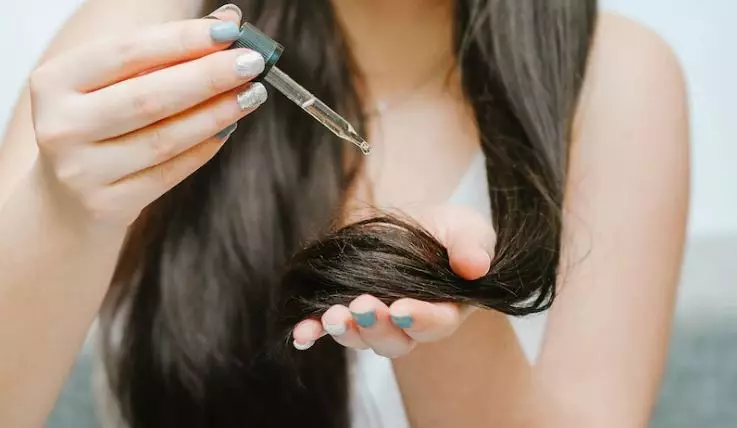 Perawatan rambut berkilau ala Raline Shah Berbagai sumber