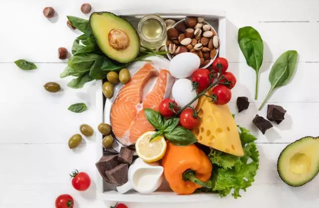 Cara merawat kuku tampak berkilau & sehat freepik.com Cara merawat kuku tampak berkilau & sehat freepik.com