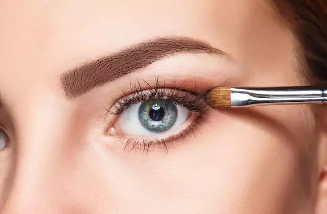 Rahasia makeup natural ala Maudy Ayunda Berbagai sumber Rahasia makeup natural ala Maudy Ayunda Berbagai sumber