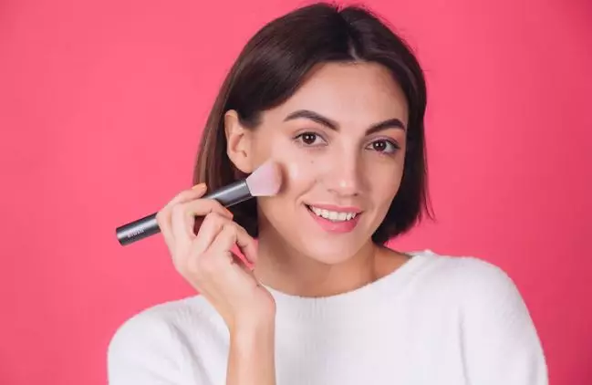Rahasia makeup natural ala Maudy Ayunda Berbagai sumber Rahasia makeup natural ala Maudy Ayunda Berbagai sumber