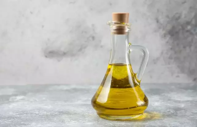 Cara menghiangkan kutu rambut secara alami freepik.com Cara menghiangkan kutu rambut secara alami freepik.com