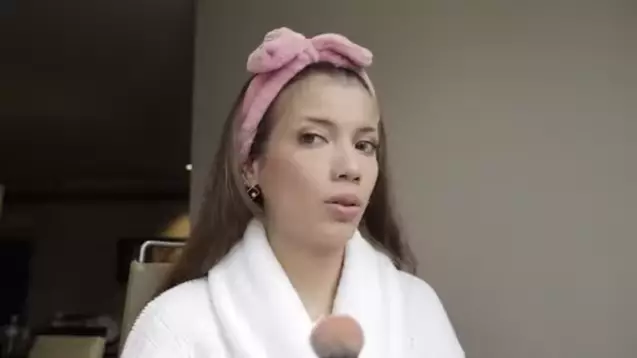 Langkah makeup simpel ala Sabrina Chairunnisa Youtube