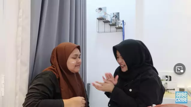 8 Tutorial makeup simpel ala Putri Delina Berbagai sumber 8 Tutorial makeup simpel ala Putri Delina Berbagai sumber