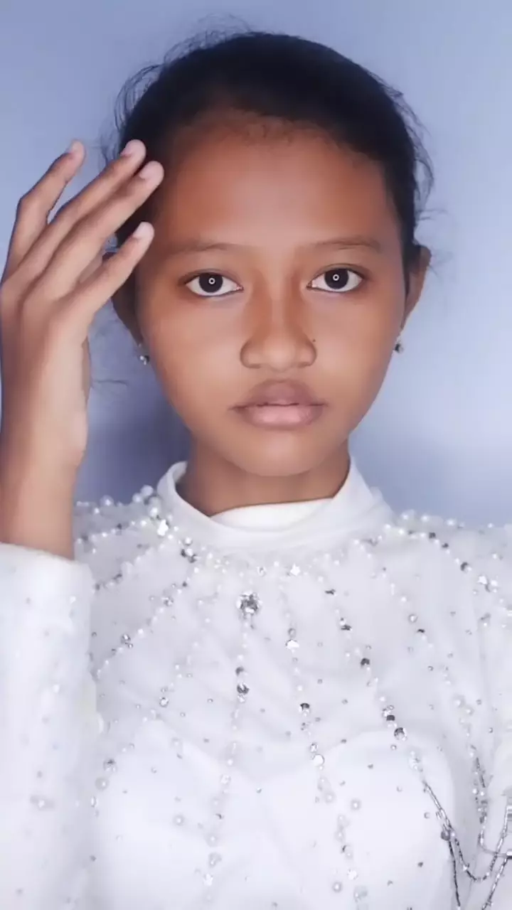 perubahan gadis lugu © berbagai sumber perubahan gadis lugu © berbagai sumber