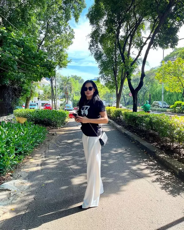 6 Rahasia wajah awet muda Donna Harun Instagram 6 Rahasia wajah awet muda Donna Harun Instagram
