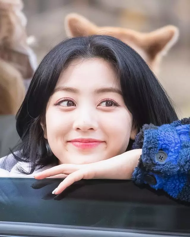 Rahasia wajah bersinar ala Jihyo Twice Instagram Rahasia wajah bersinar ala Jihyo Twice Instagram