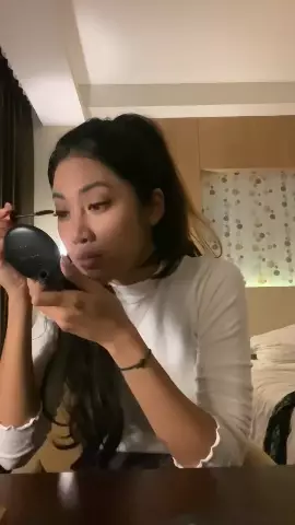 Tutorial makeup simpel ala Widy Vierratale Berbagai sumber