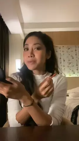 Tutorial makeup simpel ala Widy Vierratale Berbagai sumber