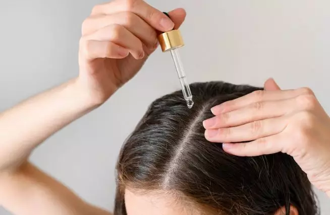 Perawatan rambut tebal ala Dinda Kirana Berbagai sumber