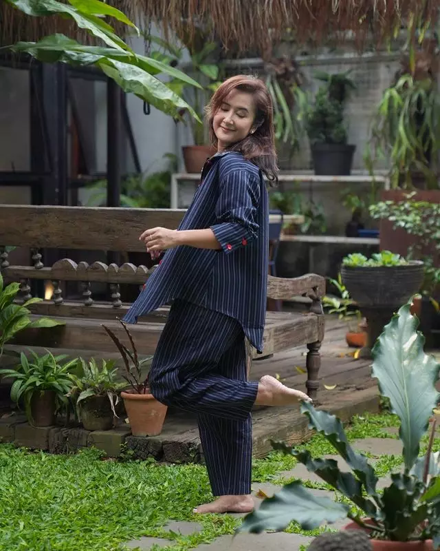 <img style= <img style=