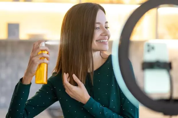 Perawatan rambut tebal ala Ranty Maria Berbagai sumber Perawatan rambut tebal ala Ranty Maria Berbagai sumber