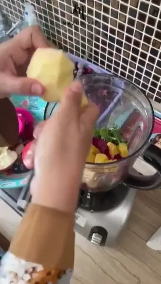 camilan dikonsumsi Marini Zumarnis berbagai sumber