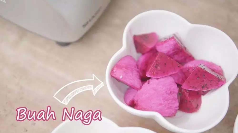 camilan dikonsumsi Marini Zumarnis berbagai sumber