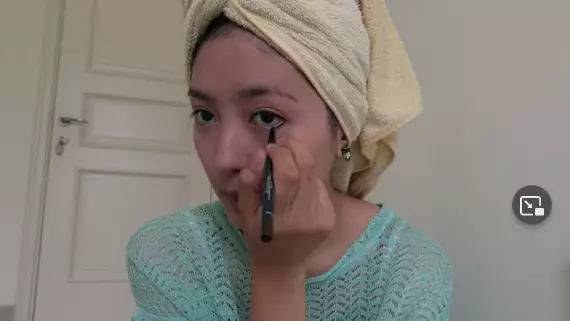 Tutorial makeup simpel ala Natasha Wilona Berbagai sumber Tutorial makeup simpel ala Natasha Wilona Berbagai sumber