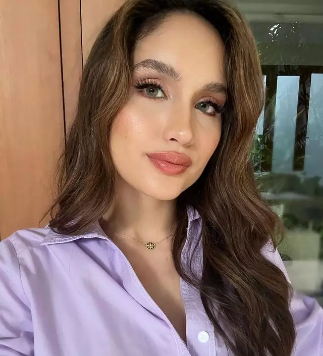 Tips rambut sehat Cinta Laura Instagram