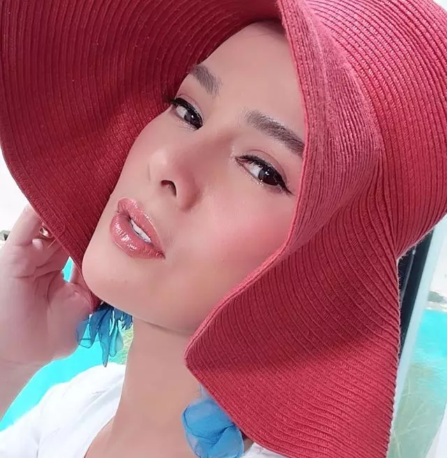 Rahasia perawatan wajah alami Astrid Tiar Instagram