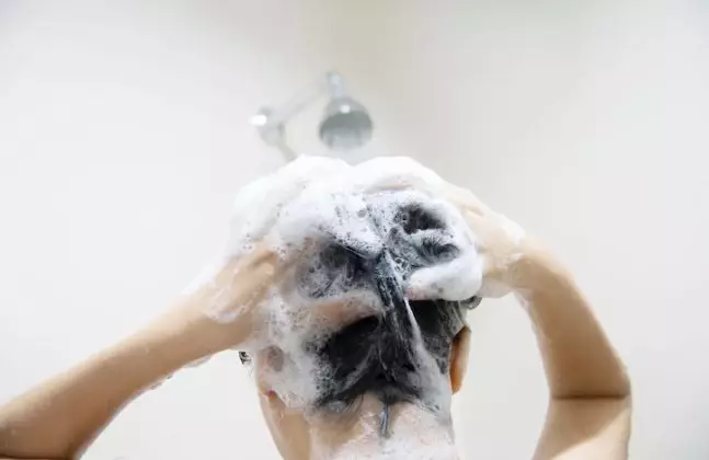 Perawatan rambut kering ala Chelsea Islan Berbagai sumber Perawatan rambut kering ala Chelsea Islan Berbagai sumber