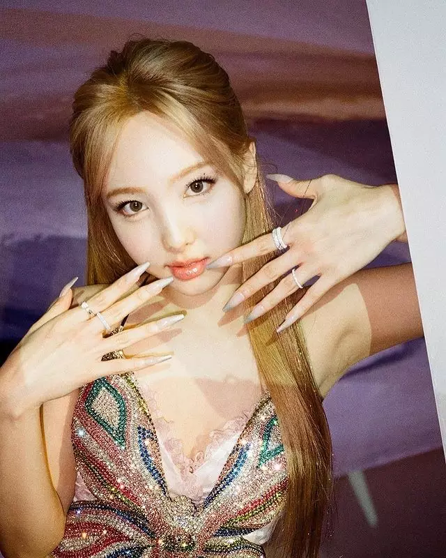 Tahapan daily skincare Nayeon Twice Instagram Tahapan daily skincare Nayeon Twice Instagram