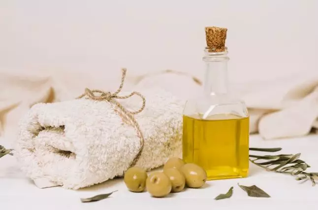 Skincare atasi beruntusan ala Nina Zatulini Berbagai sumber