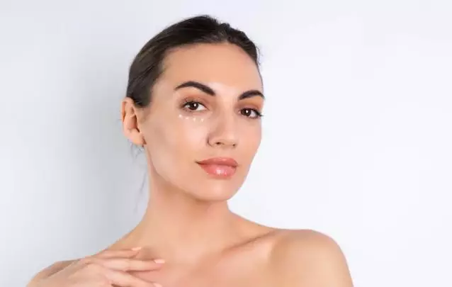 Skincare rutin ala Adinia Wirasti ini bisa atasi kulit kering Berbagai sumber Skincare rutin ala Adinia Wirasti ini bisa atasi kulit kering Berbagai sumber