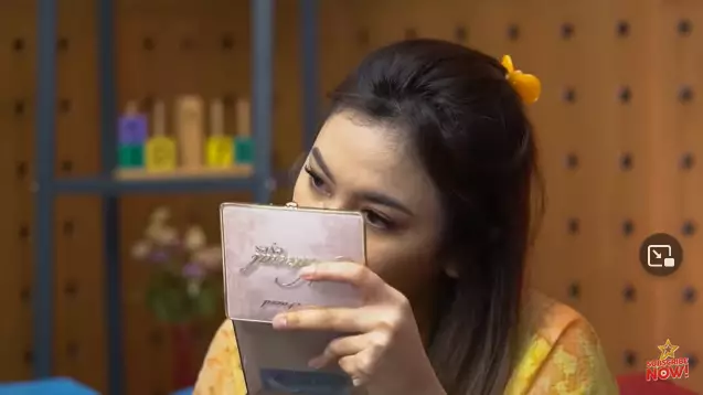 Langkah makeup flawless Mahalini Raharja Berbagai sumber Langkah makeup flawless Mahalini Raharja Berbagai sumber