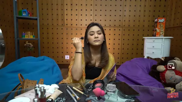 Langkah makeup flawless Mahalini Raharja Berbagai sumber Langkah makeup flawless Mahalini Raharja Berbagai sumber