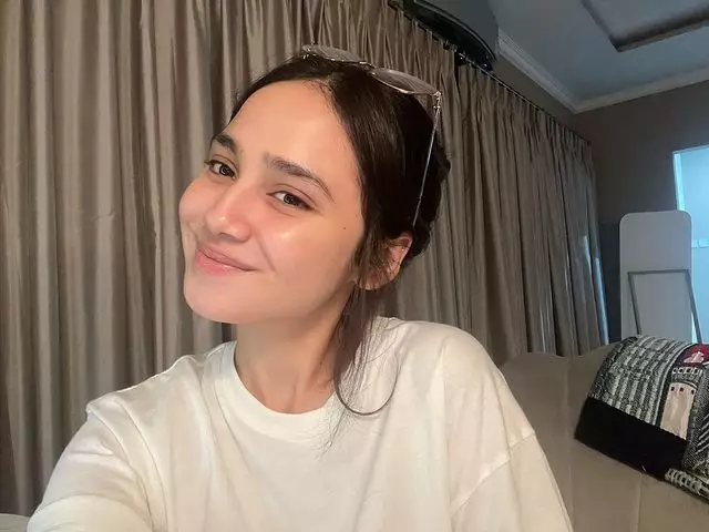 Rahasia wajah cerah tanpa jerawat Syifa Hadju Instagram Rahasia wajah cerah tanpa jerawat Syifa Hadju Instagram