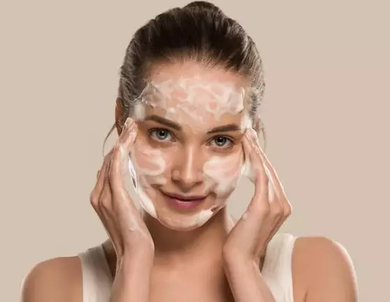 Skincare rutin ala Marsha Aruan Berbagai sumber