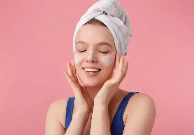 Skincare rutin ala Marsha Aruan Berbagai sumber