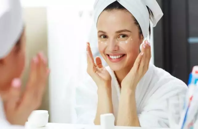 Skincare rutin ala Cathy Sharon Berbagai sumber