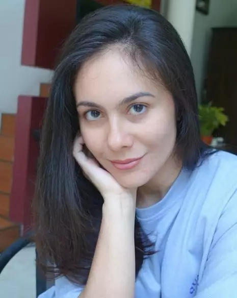 seleb blasteran Inggris tanpa makeup © Instagram