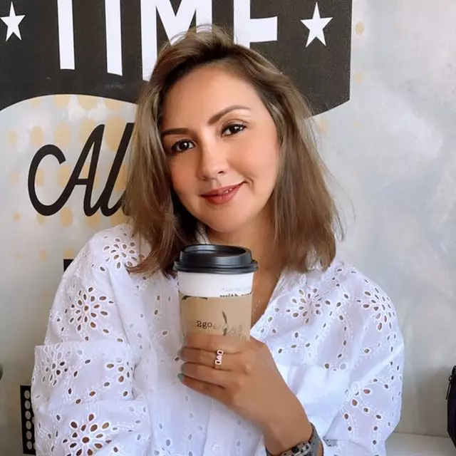 Rahasia wajah awet muda Donna Agnesia Instagram Rahasia wajah awet muda Donna Agnesia Instagram