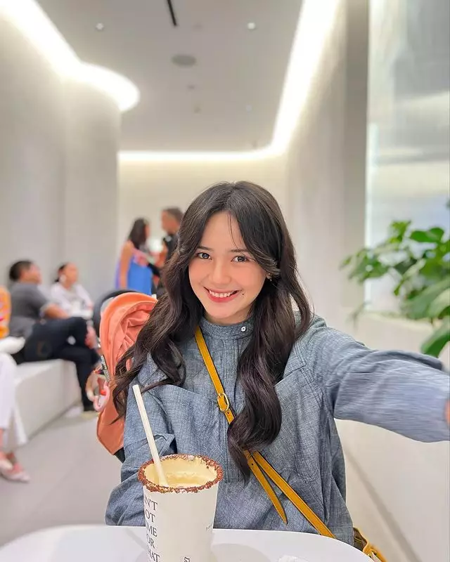 Skincare routine ala Beby Tsabina Instagram