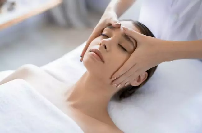 <img style= <img style=