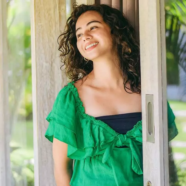 Perawatan wajah cerah dan sehat Sahila Hisyam Instagram