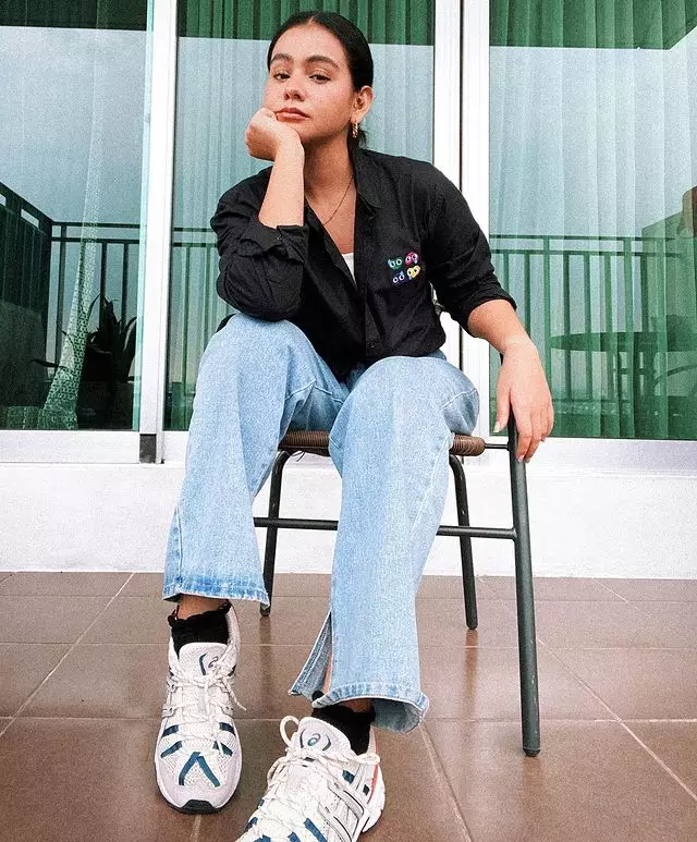 Perawatan wajah cerah dan sehat Sahila Hisyam Instagram