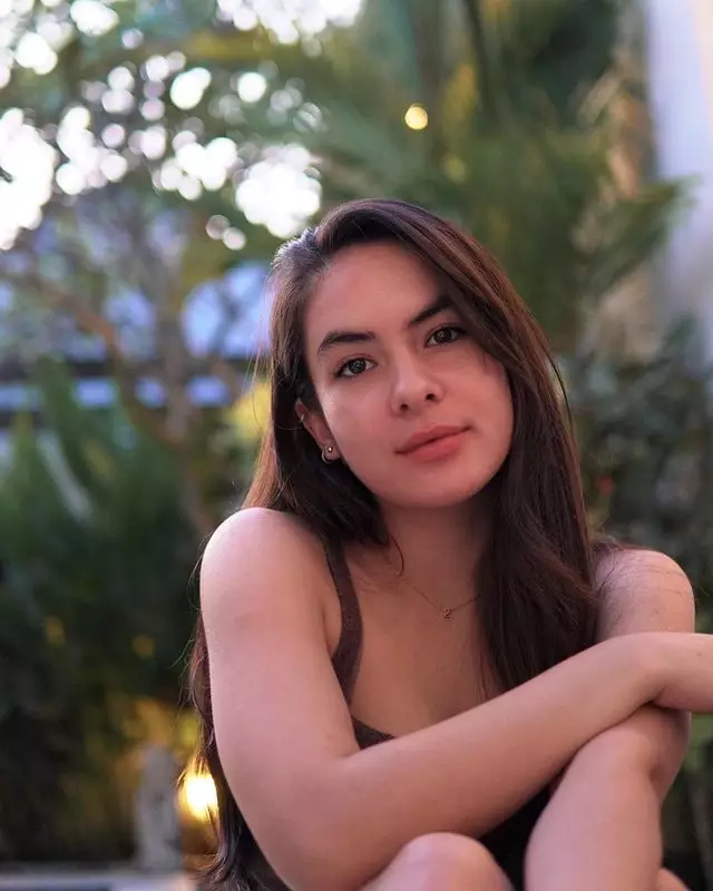 Perawatan wajah bebas jerawat Steffi Zamora Instagram Perawatan wajah bebas jerawat Steffi Zamora Instagram