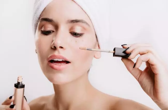 Rahasia makeup simpel ala Anisa Rahma Berbagai sumber Rahasia makeup simpel ala Anisa Rahma Berbagai sumber