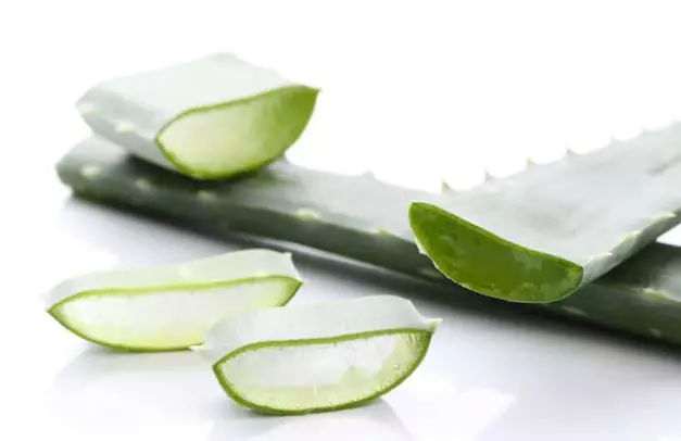 Perawatan rambut tebal dan berkilau ala Rossa Berbagai sumber