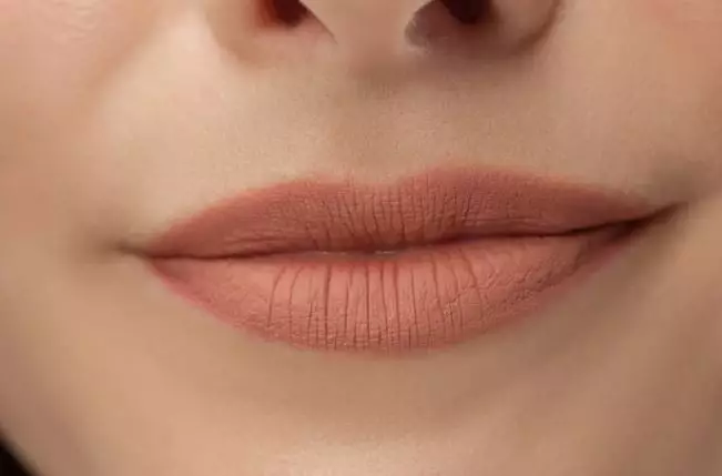 Rahasia makeup flawless ala Ayu Dewi Berbagai sumber Rahasia makeup flawless ala Ayu Dewi Berbagai sumber