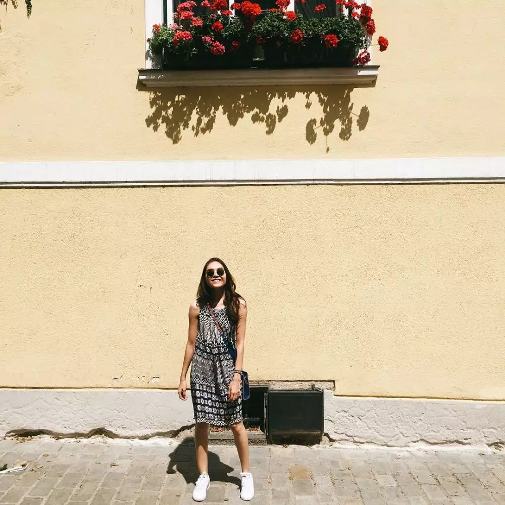 potret Sabrina Jensen yang jarang tersorot © berbagai sumber potret Sabrina Jensen yang jarang tersorot © berbagai sumber