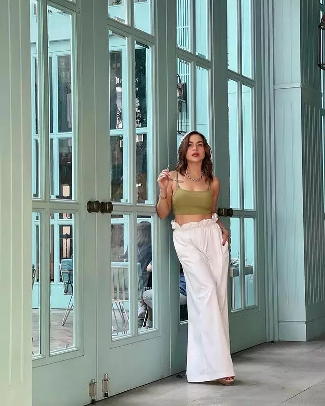 Perawatan wajah mulus Melaney Ricardo  Instagram