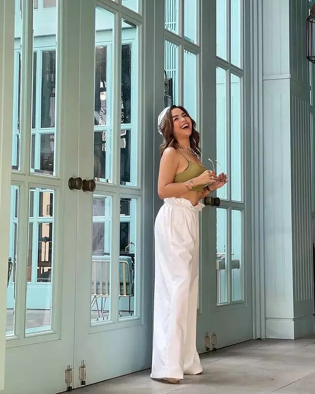 Perawatan wajah mulus Melaney Ricardo  Instagram