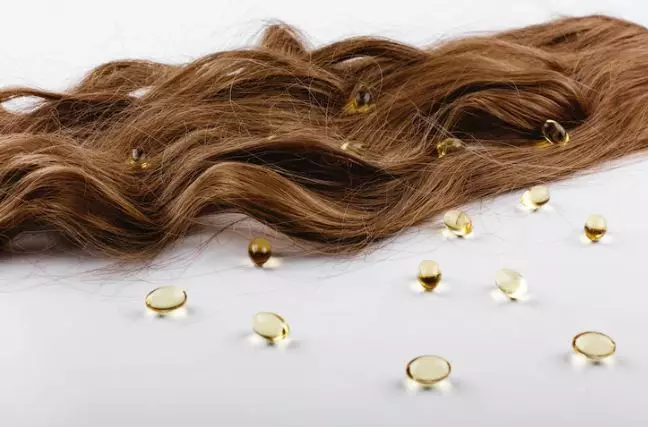 Perawatan rambut kering dan kusut Siti Badriah Berbagai sumber