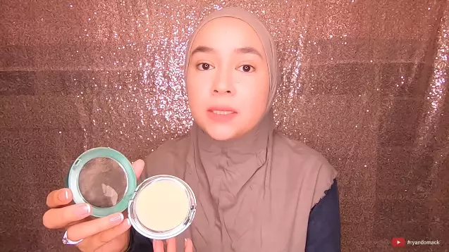 Daily makeup ala Aryani Fitriana Berbagai sumber Daily makeup ala Aryani Fitriana Berbagai sumber
