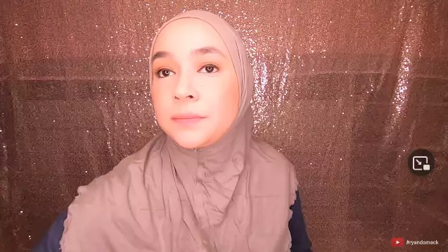 Daily makeup ala Aryani Fitriana Berbagai sumber Daily makeup ala Aryani Fitriana Berbagai sumber