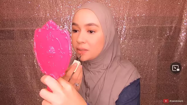 Daily makeup ala Aryani Fitriana Berbagai sumber Daily makeup ala Aryani Fitriana Berbagai sumber
